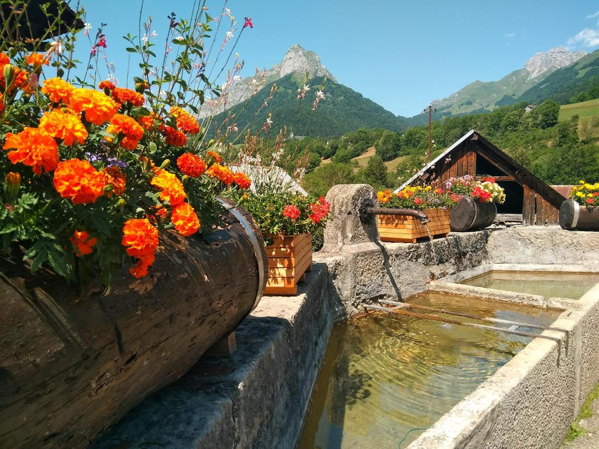 Le Refuge Du Poete Apartment Saint-Francois-de-Sales ภายนอก รูปภาพ